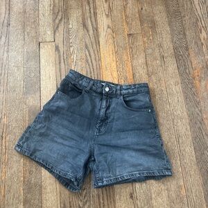 ZARA Size 4 women’s black denim shorts